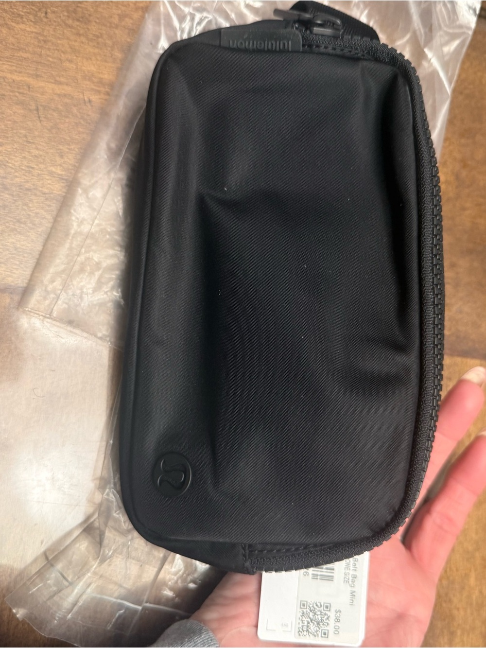 *NWT* Lululemon athletica Black mini belt baf